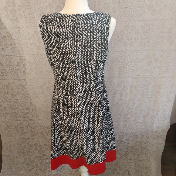 Alyx Black White Fit and Flare Pleated Mid Length Sleeveless Dress with Red Trim - Picture 2 of 8